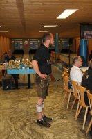 Begruessung durch Mannschaftsfuehrer Andreas Niefnecker